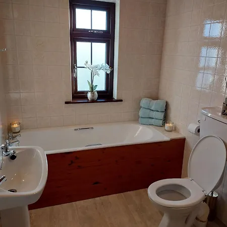 Dom wakacyjny Sea View Cottage, Errislannan *